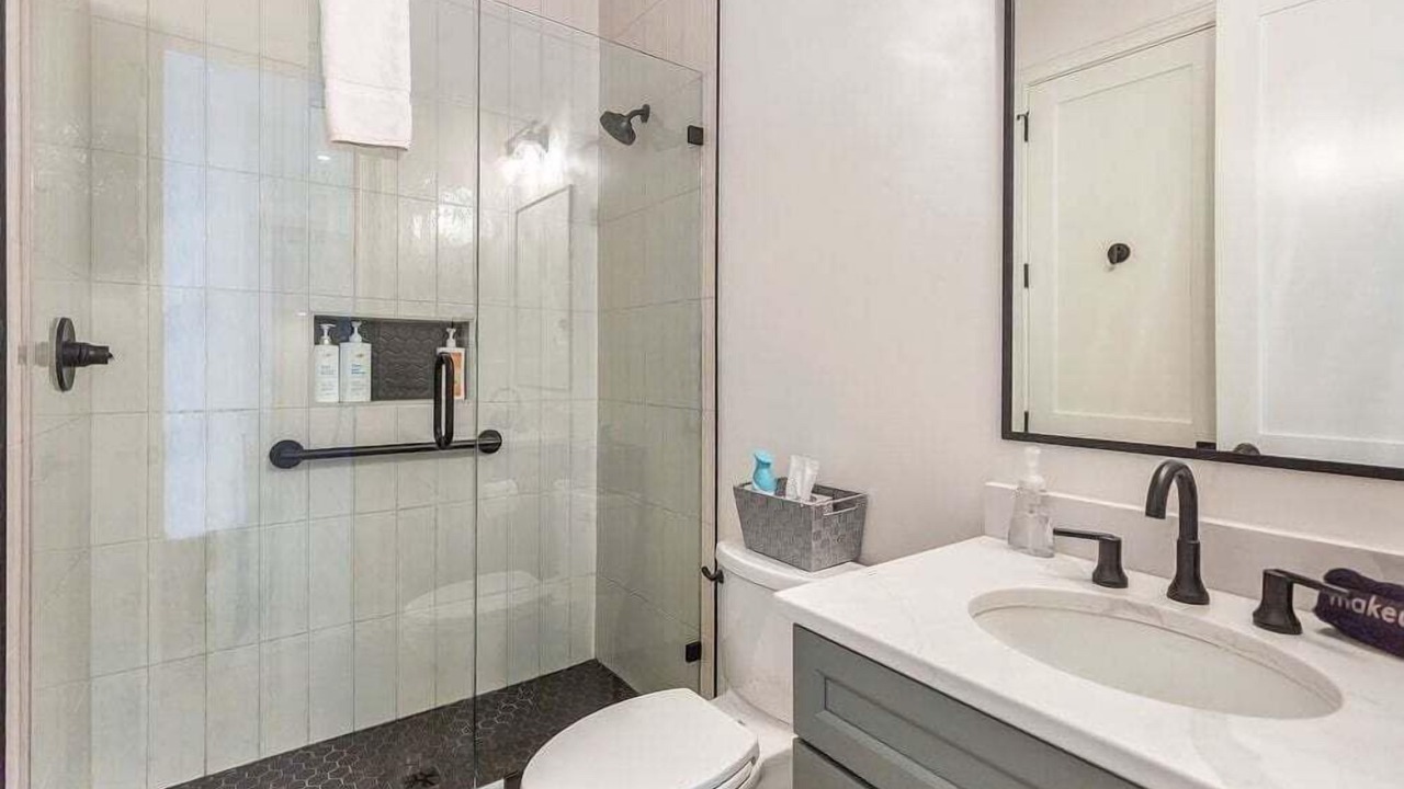Photo of Bathroom in Seneca