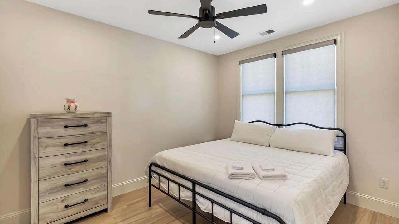 Photo of Bedroom in Seneca