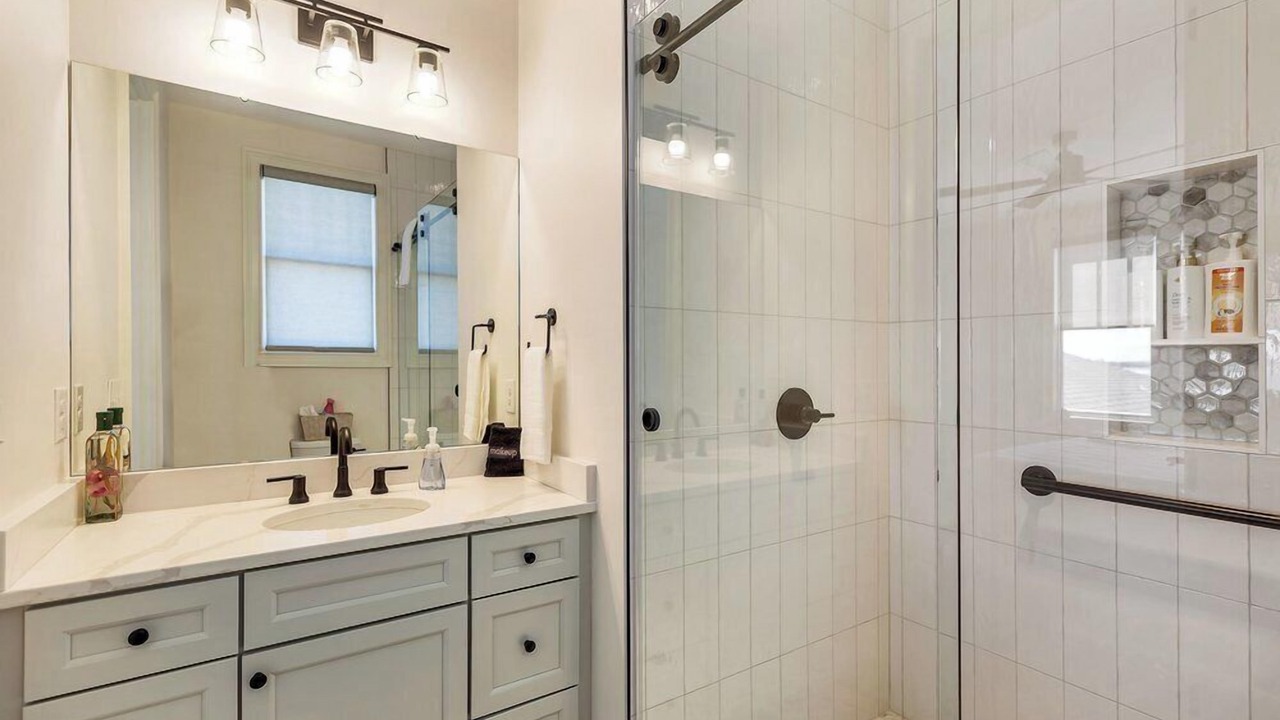 Photo of Bathroom in Seneca