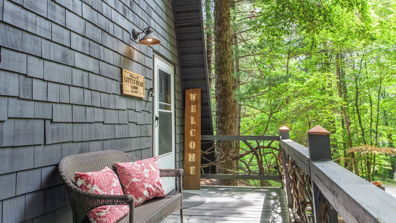 Photo of Patio Balcony in Robbinsville