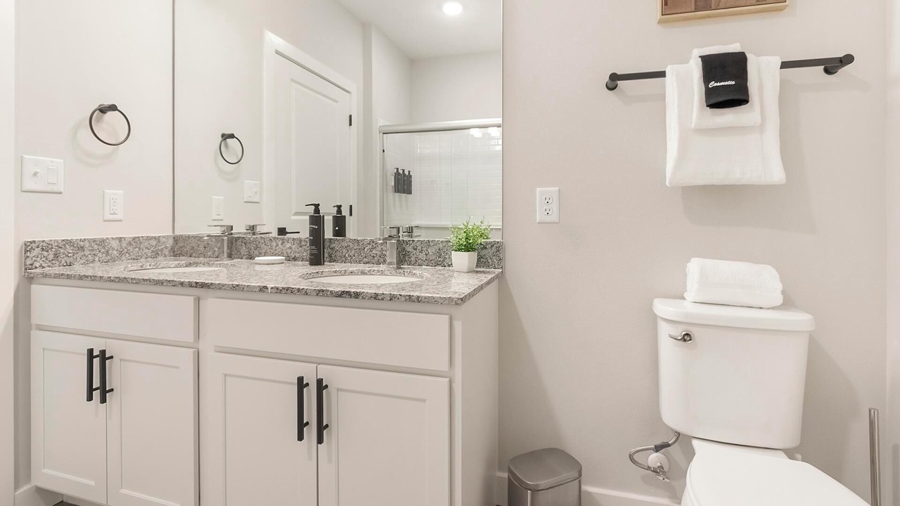 Photo of Bathroom in Beaufort