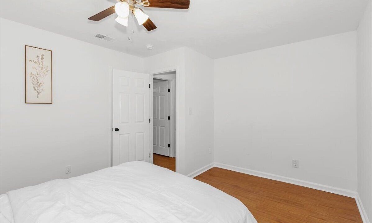 Photo of Bedroom in Martinez