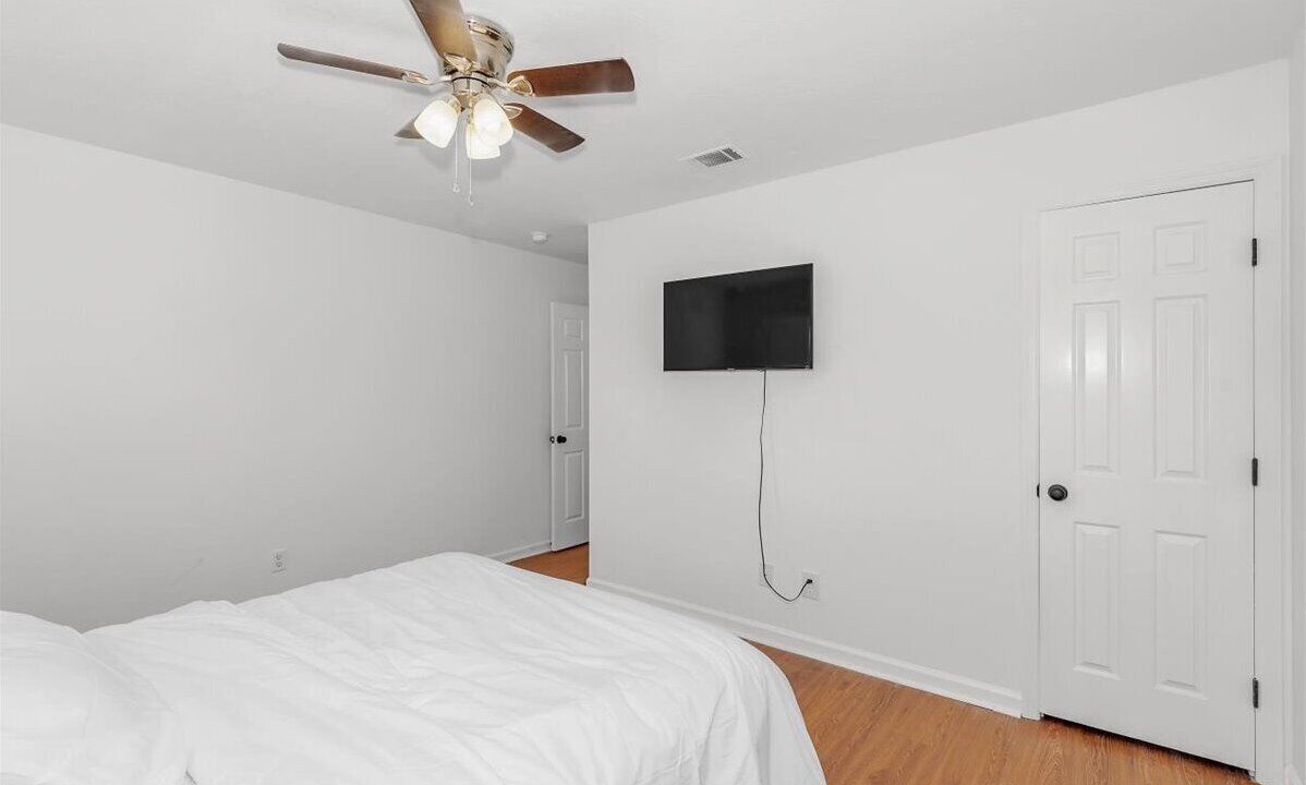 Photo of Bedroom in Martinez