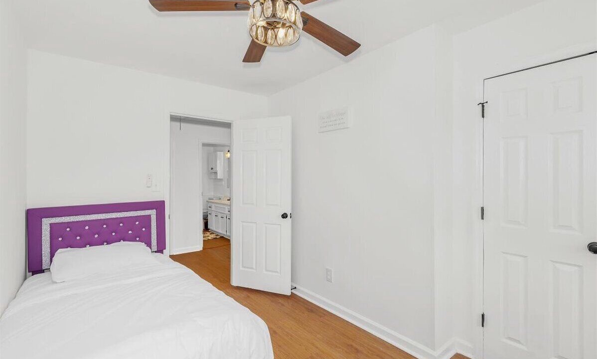 Photo of Bedroom in Martinez