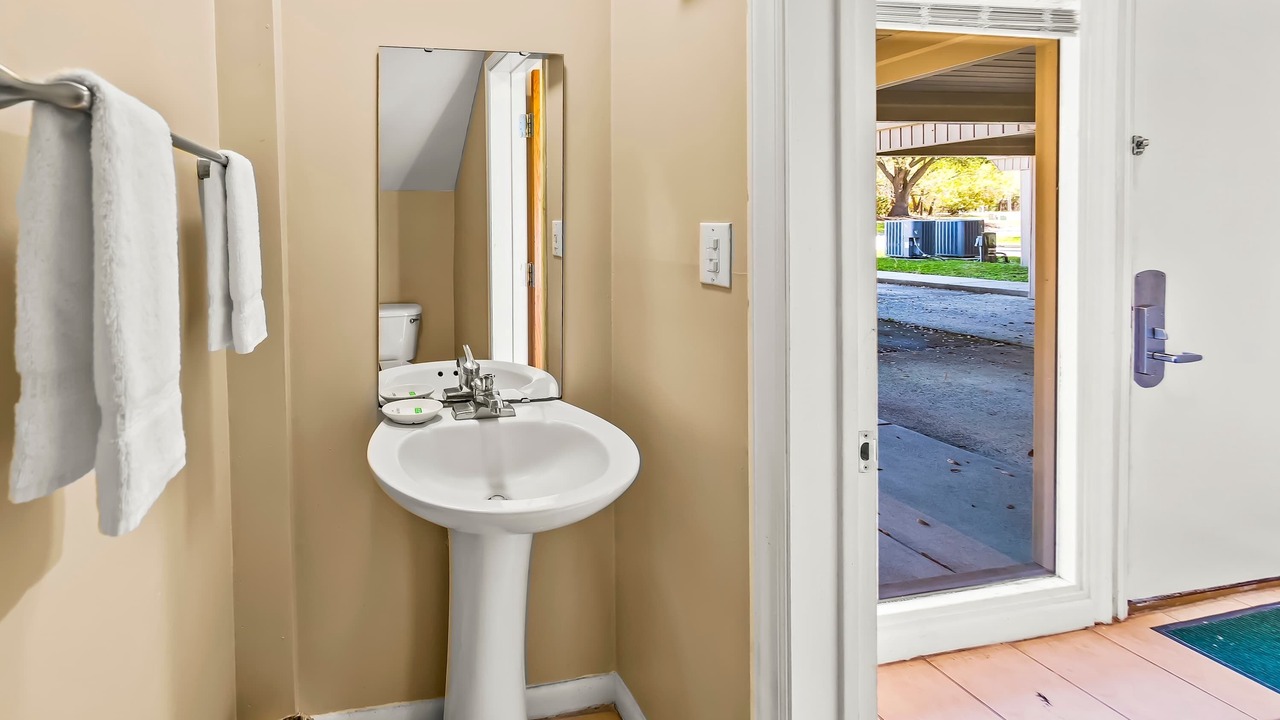 Photo of Bathroom in Fairfield Harbour