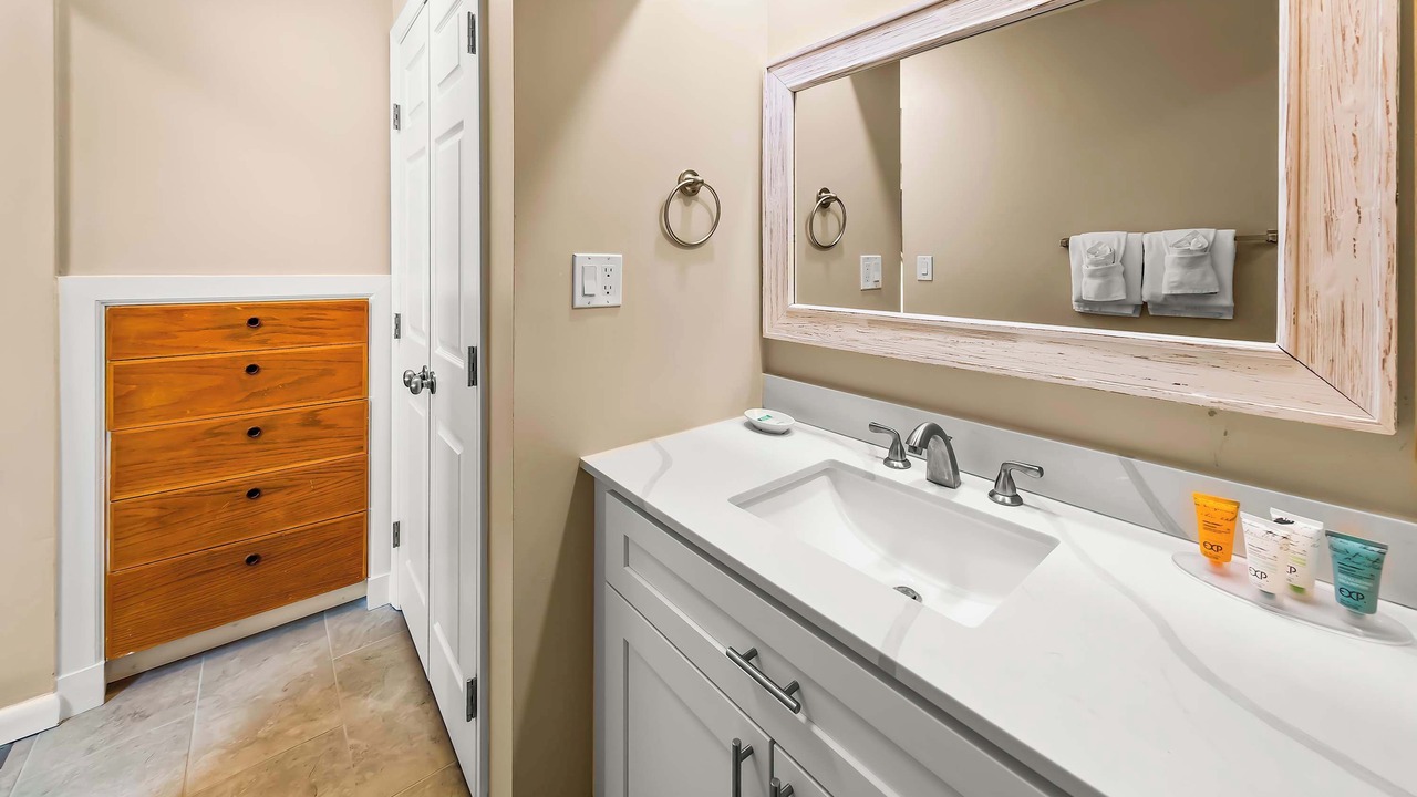 Photo of Bathroom in Fairfield Harbour