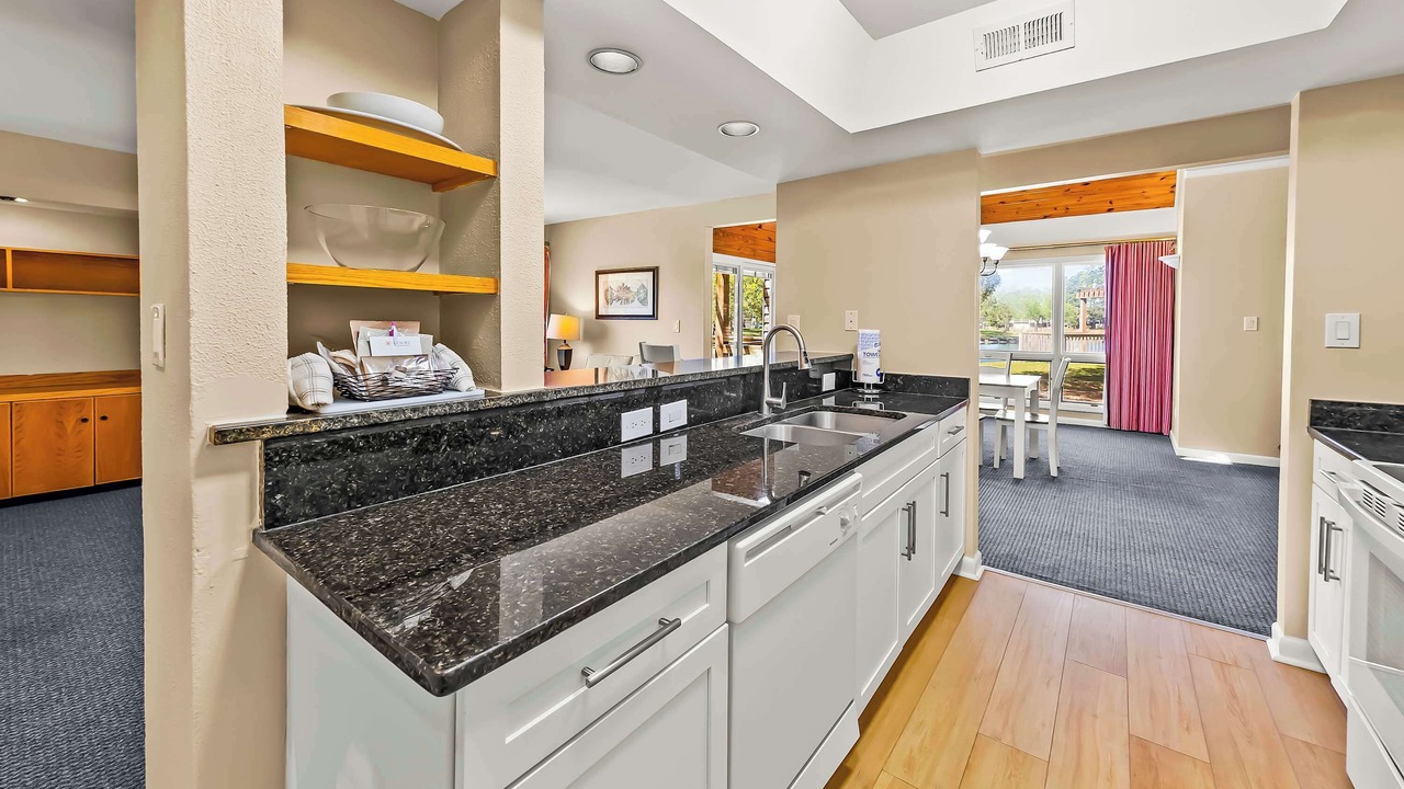 Photo of Kitchen in Fairfield Harbour