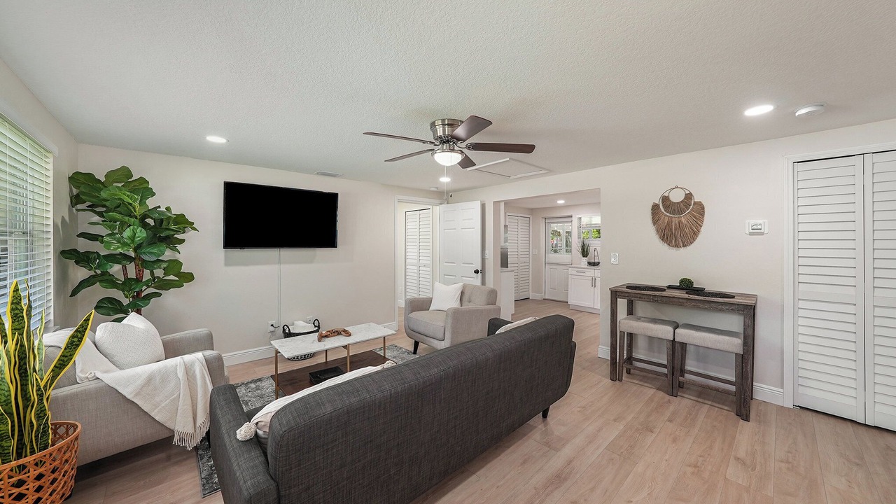 Photo of Livingroom in Zephyrhills West