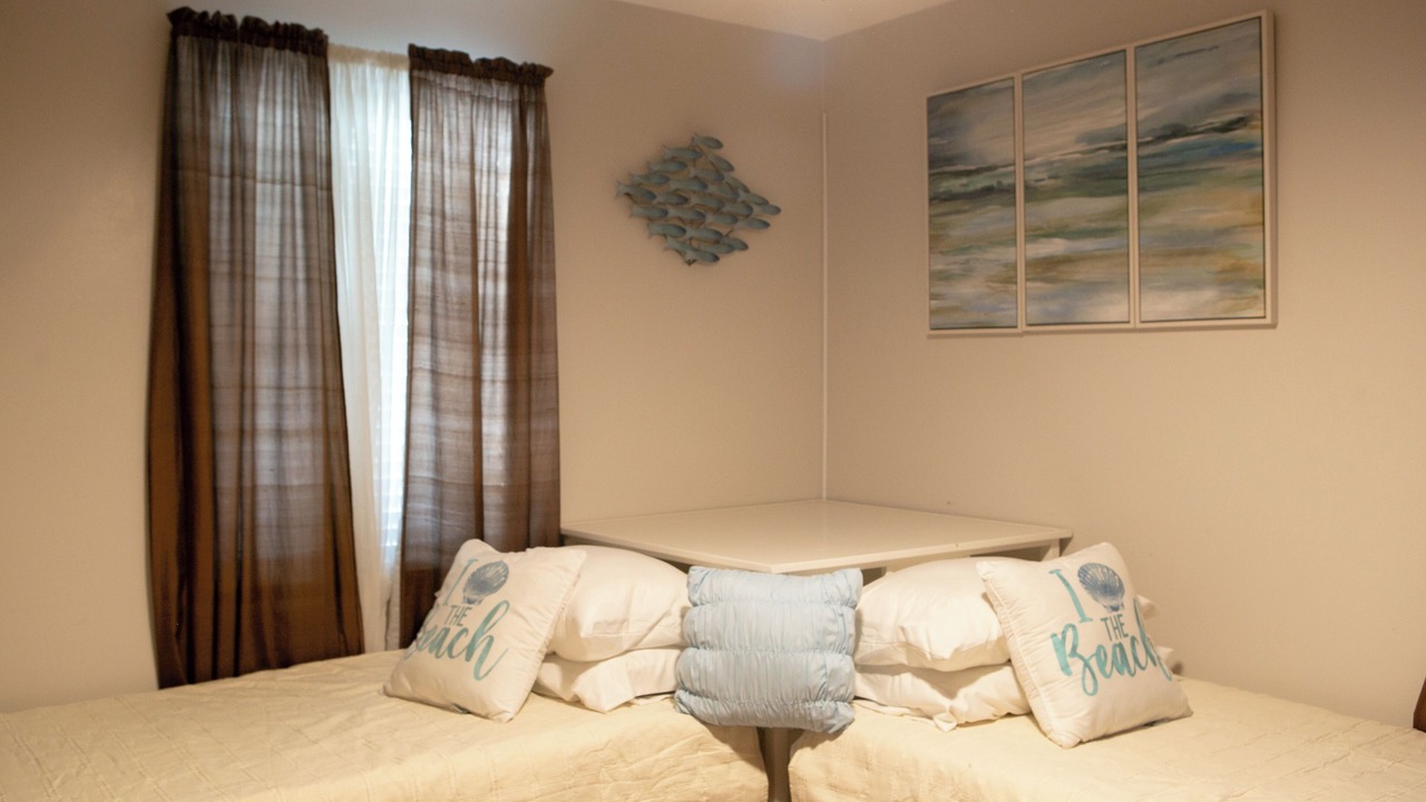 Photo of Bedroom in Thunderbolt