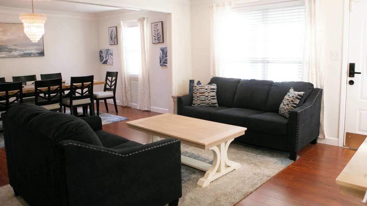 Photo of Livingroom in Thunderbolt