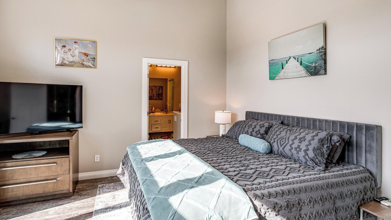 Photo of Bedroom in Greenwood