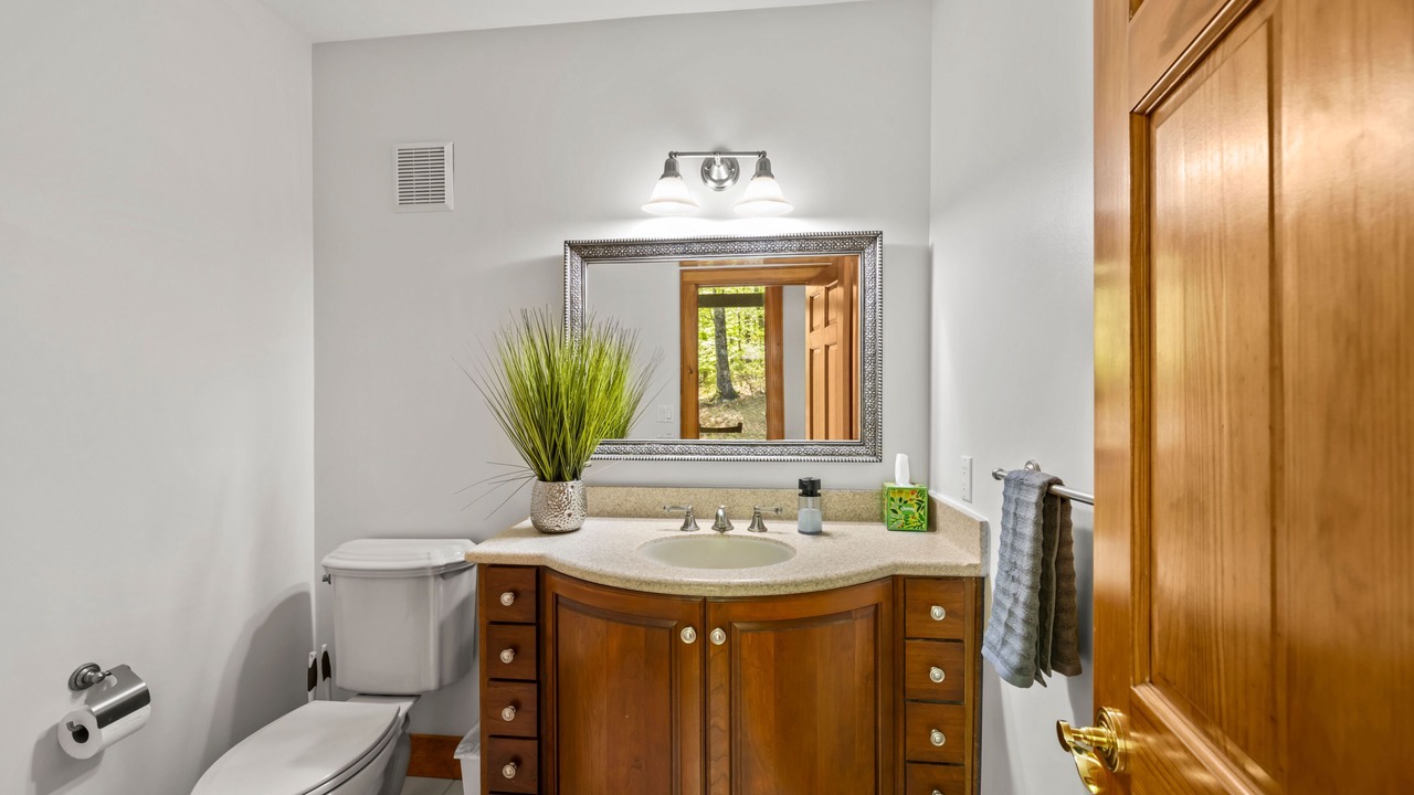 Photo of Bathroom in Cedar Mountain