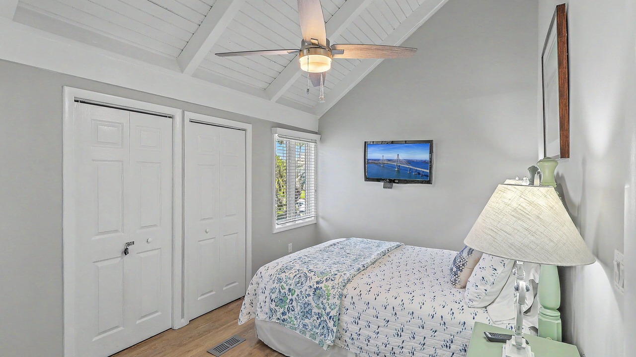 Photo of Bedroom in Sealoft Villas