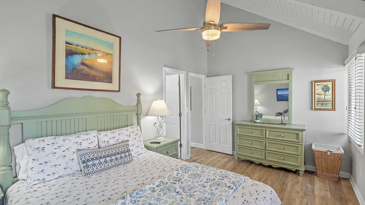 Photo of Bedroom in Sealoft Villas