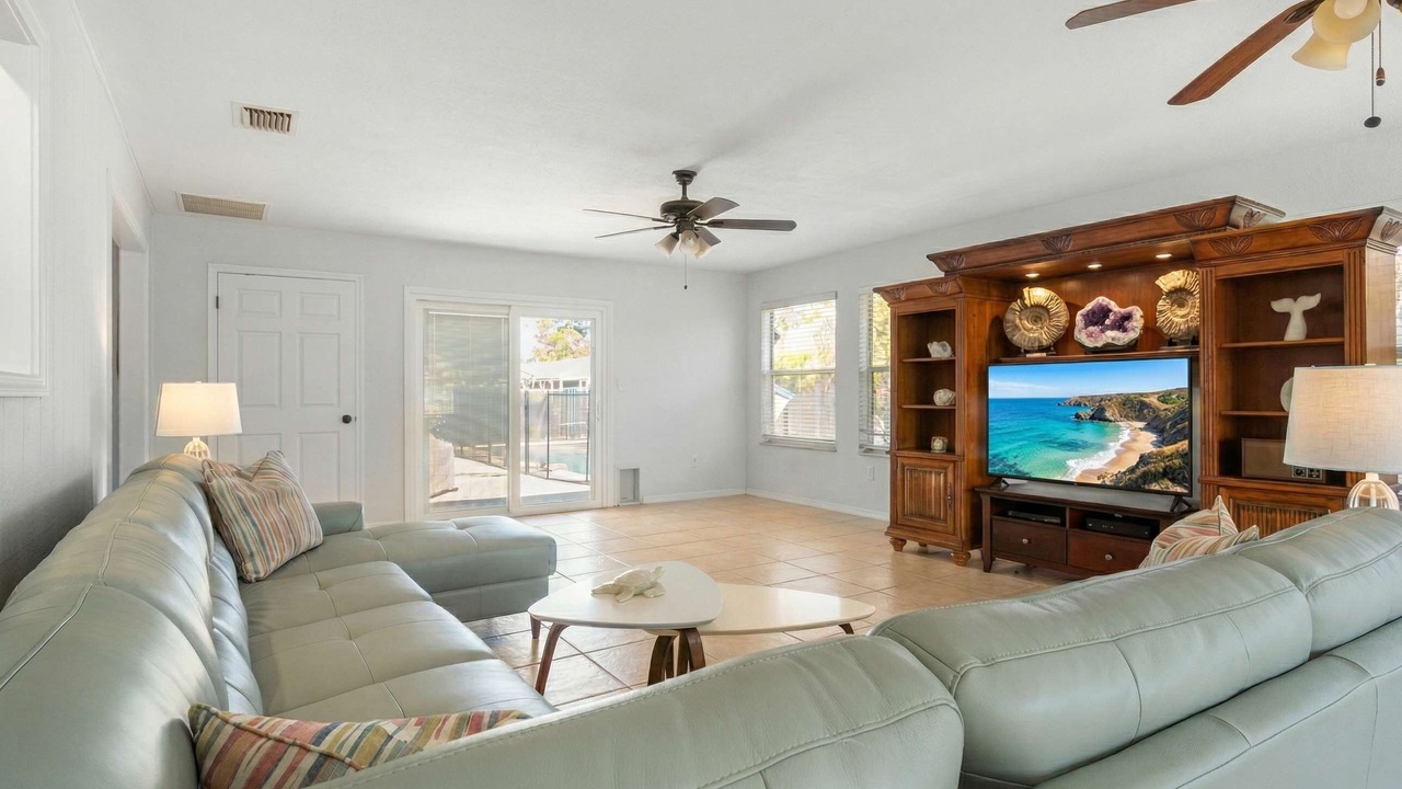 Photo of Livingroom in Sebastian Highlands