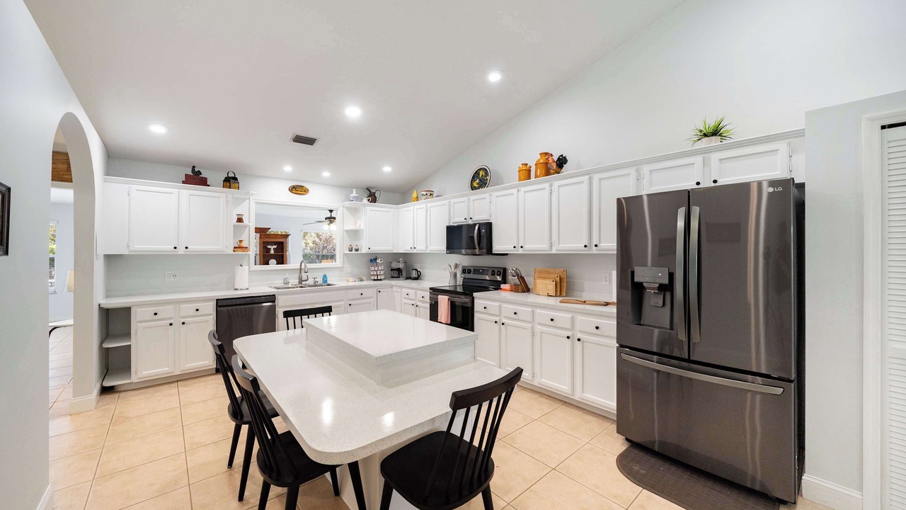 Photo of Kitchen in Sebastian Highlands
