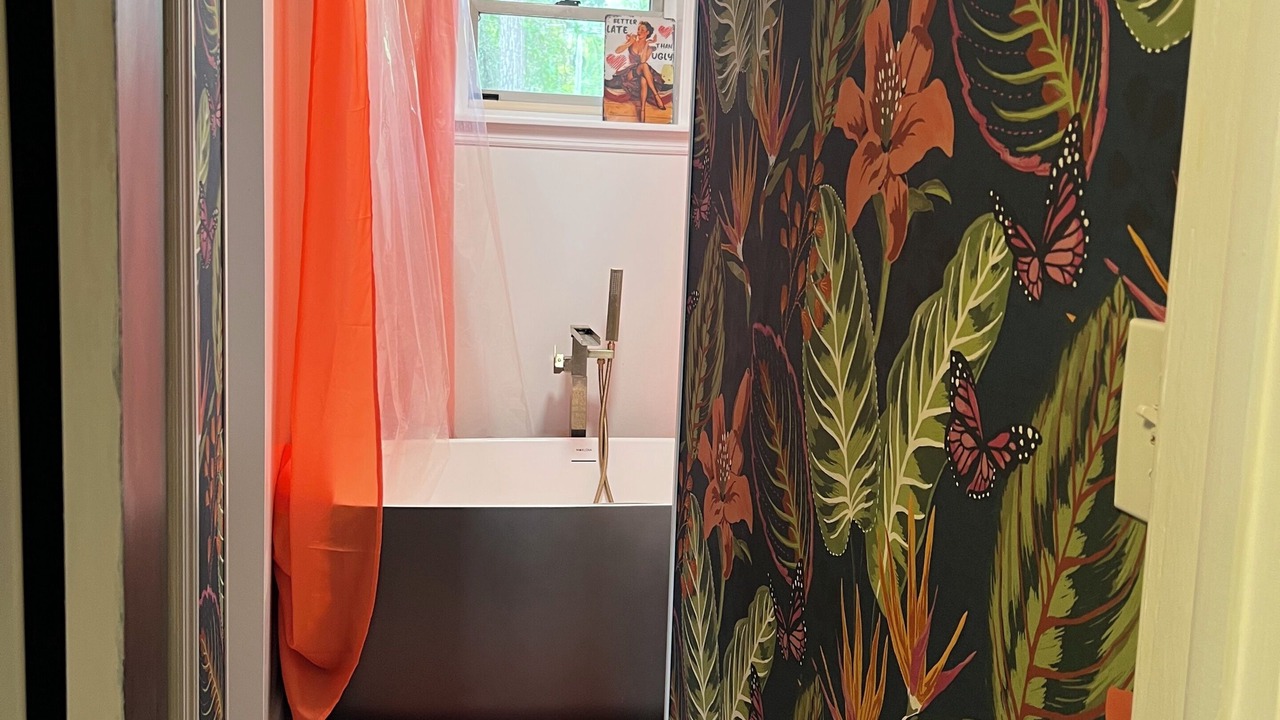 Photo of Bathroom in Midway