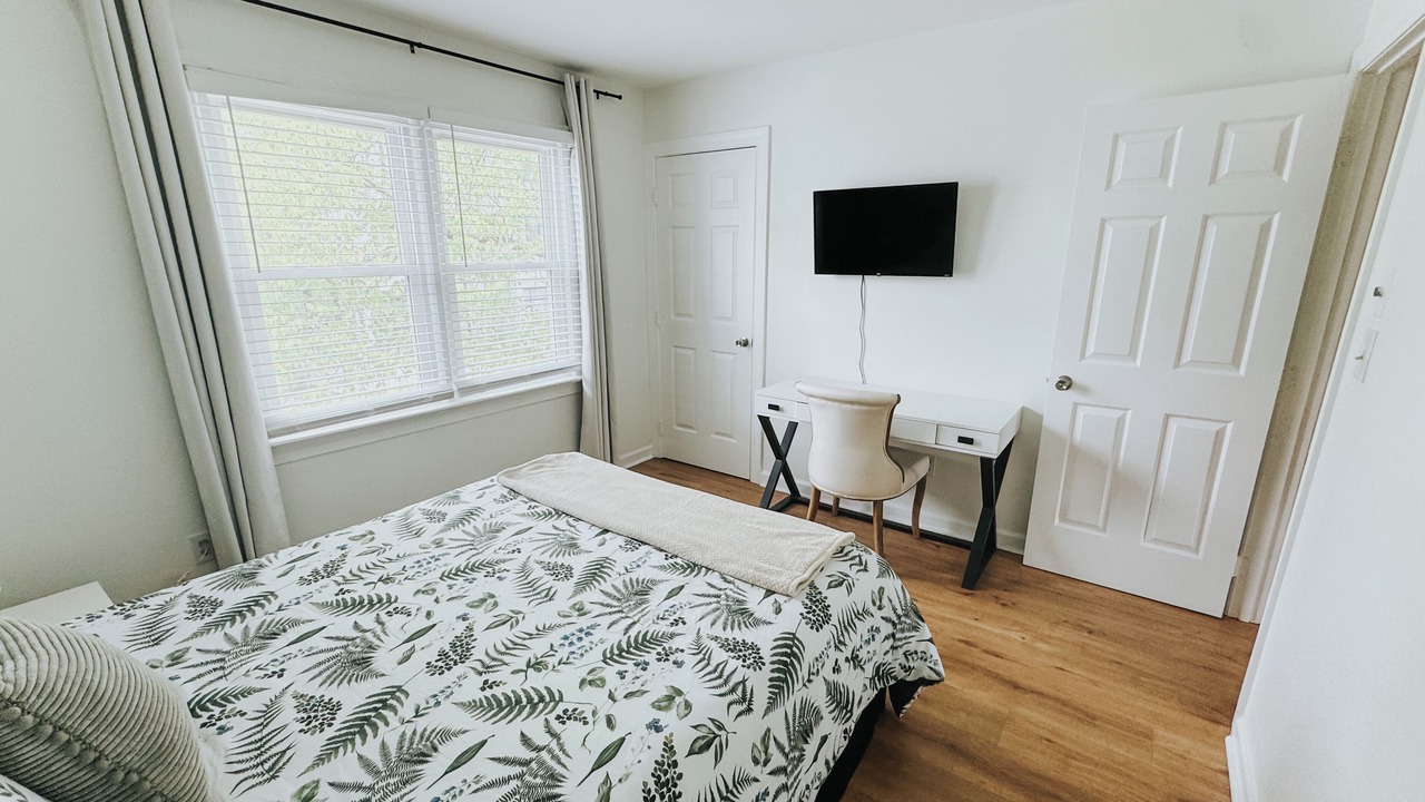 Photo of Bedroom in Downtown