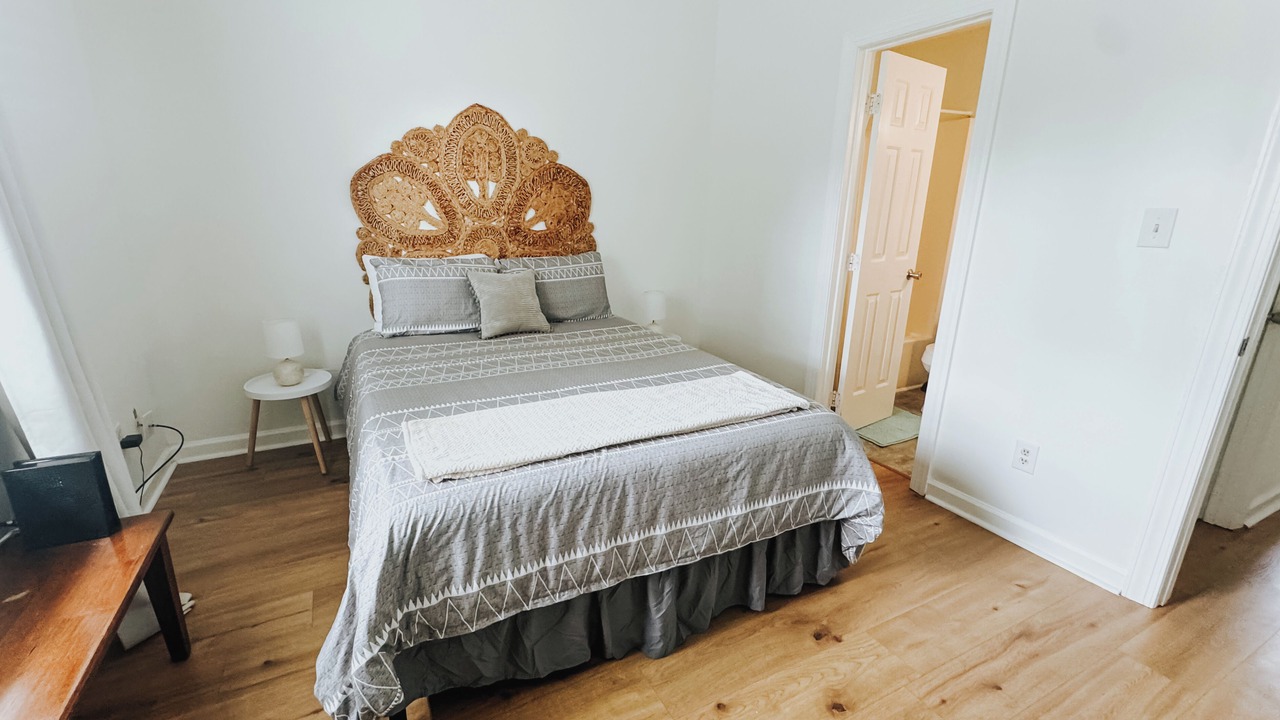 Photo of Bedroom in Downtown