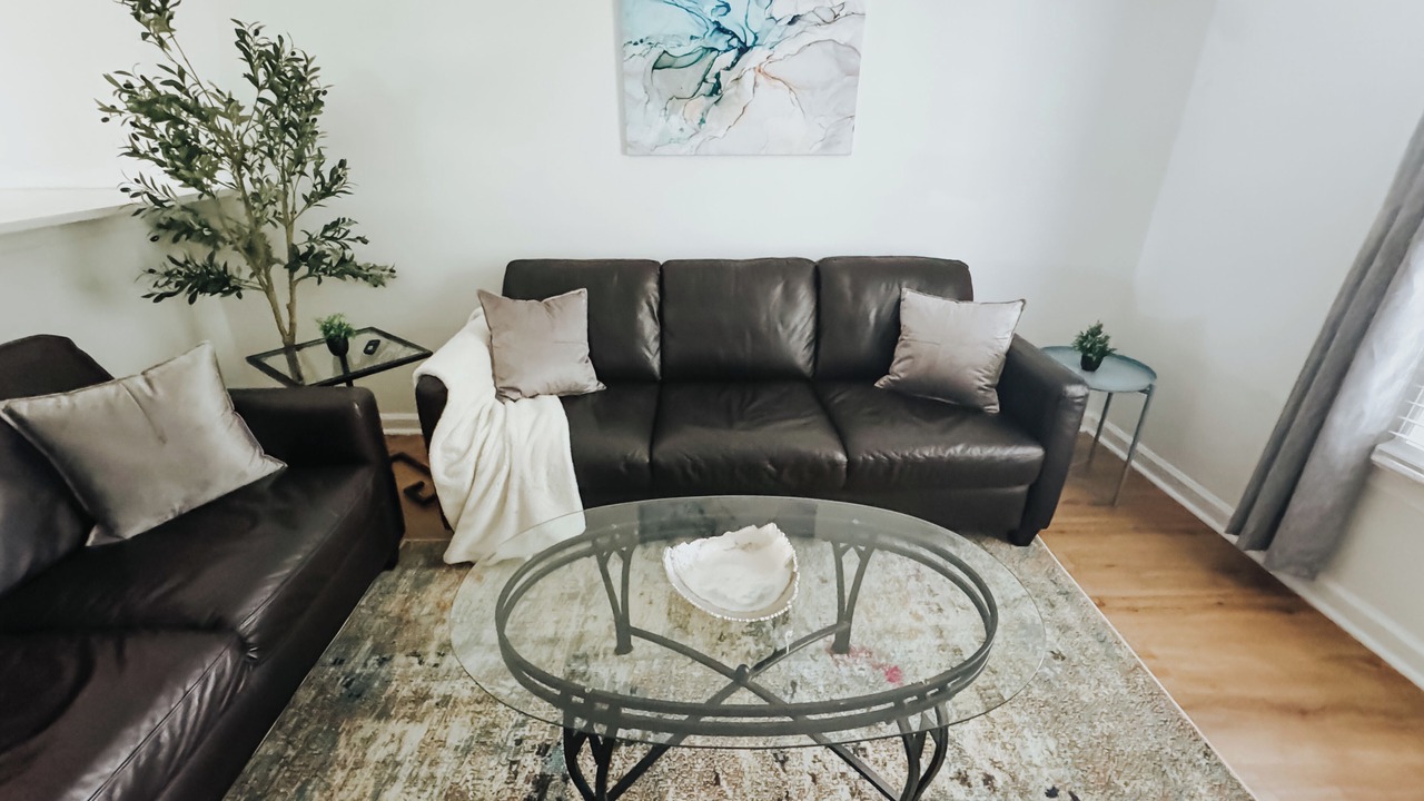 Photo of Livingroom in Downtown
