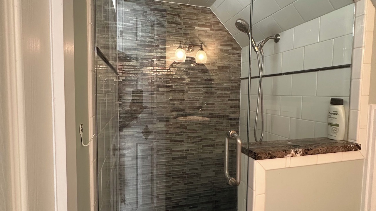 Photo of Bathroom in Carteret County