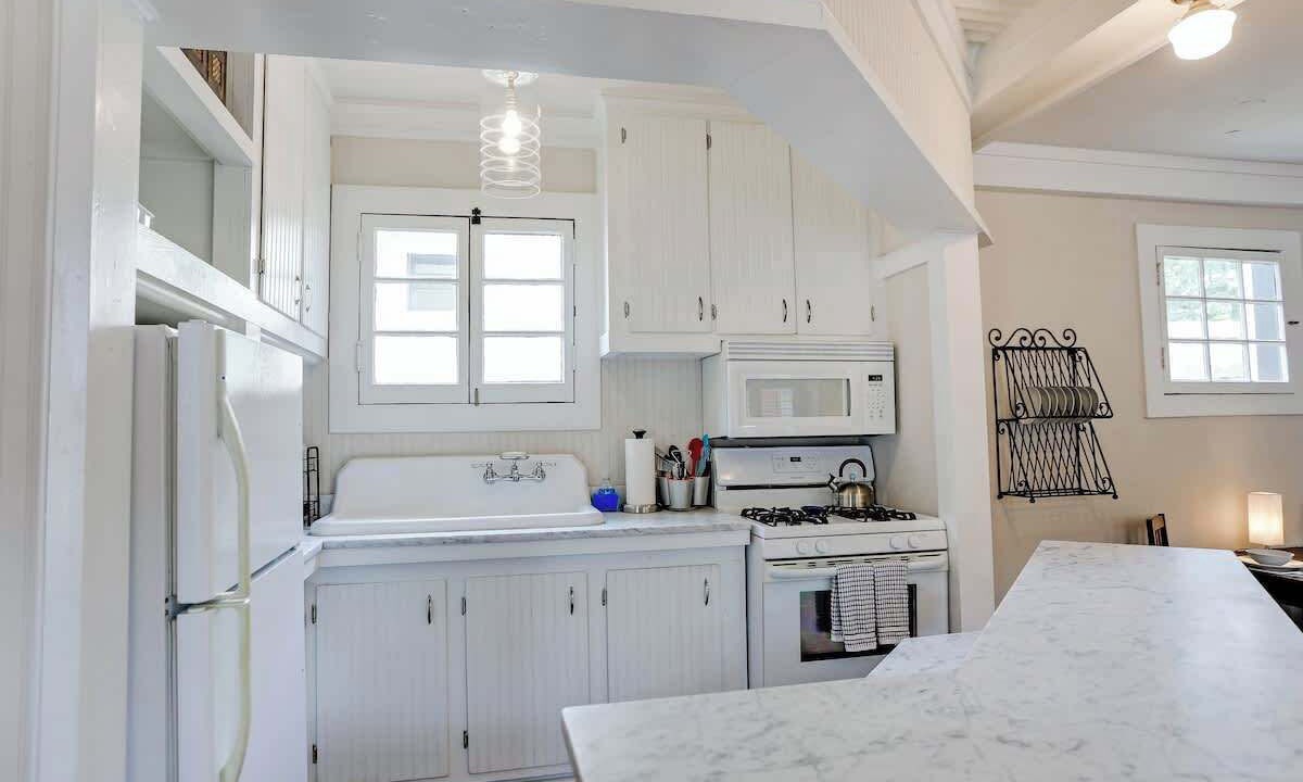 Photo of Kitchen in Savannah Victorian District