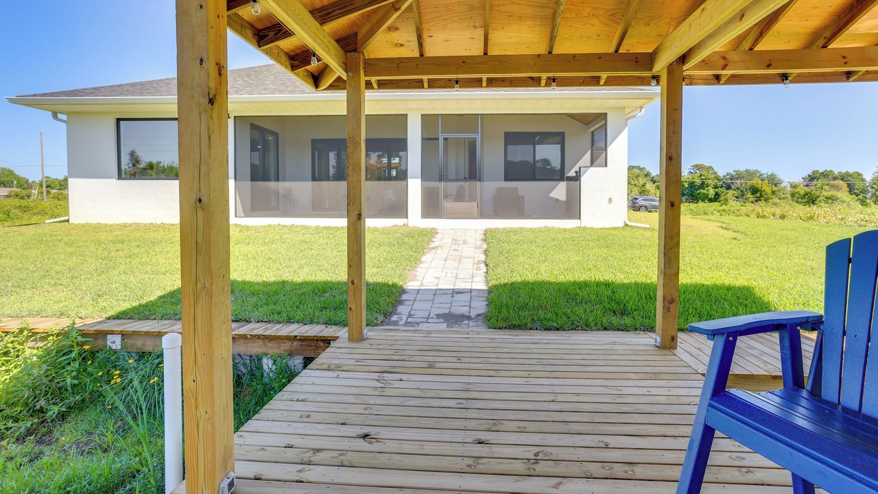 Photo of Patio Balcony in Placid Lakes