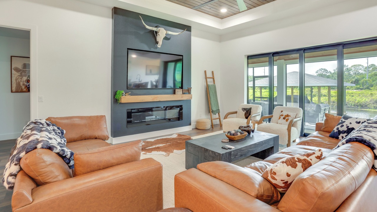 Photo of Livingroom in Placid Lakes