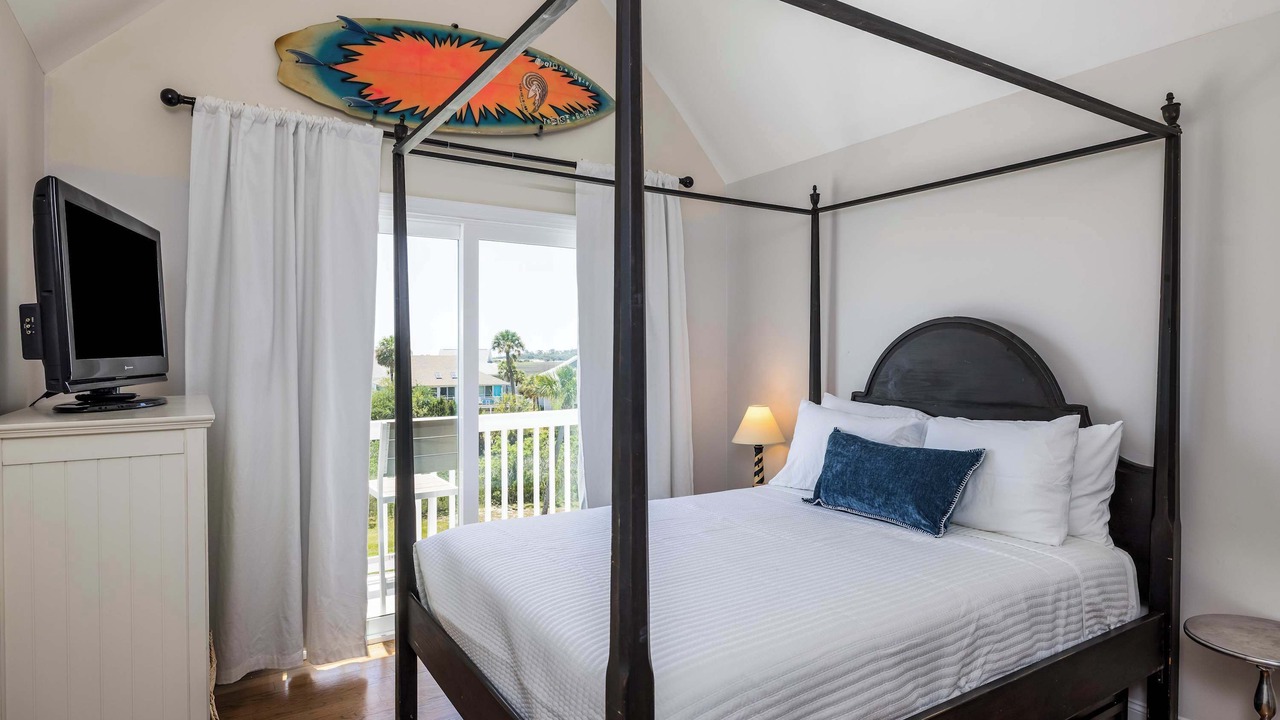 Photo of Bedroom in Oceanmarsh Subdivision