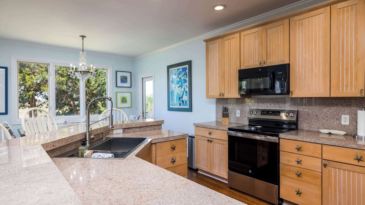 Photo of Kitchen in Oceanmarsh Subdivision