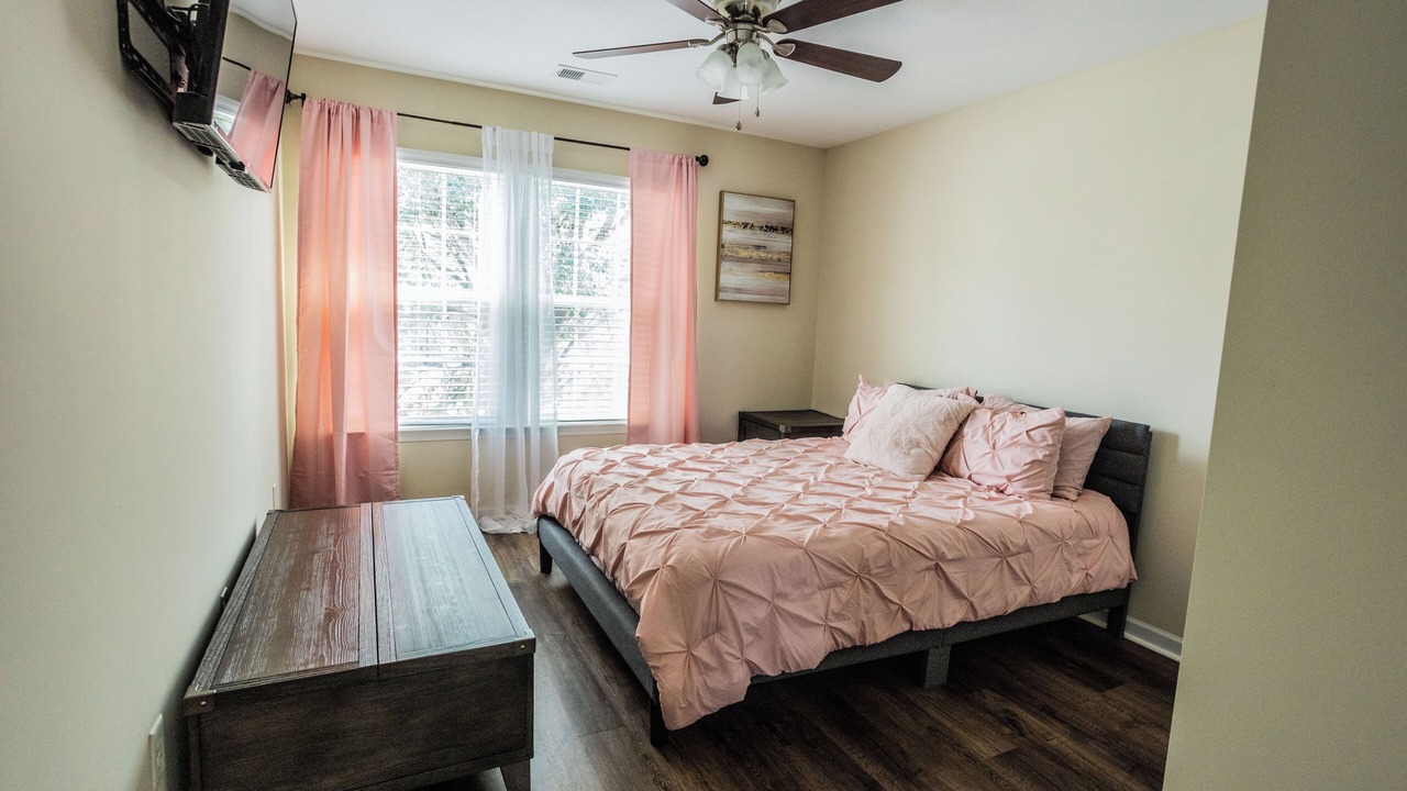 Photo of Bedroom in Lake Carolina