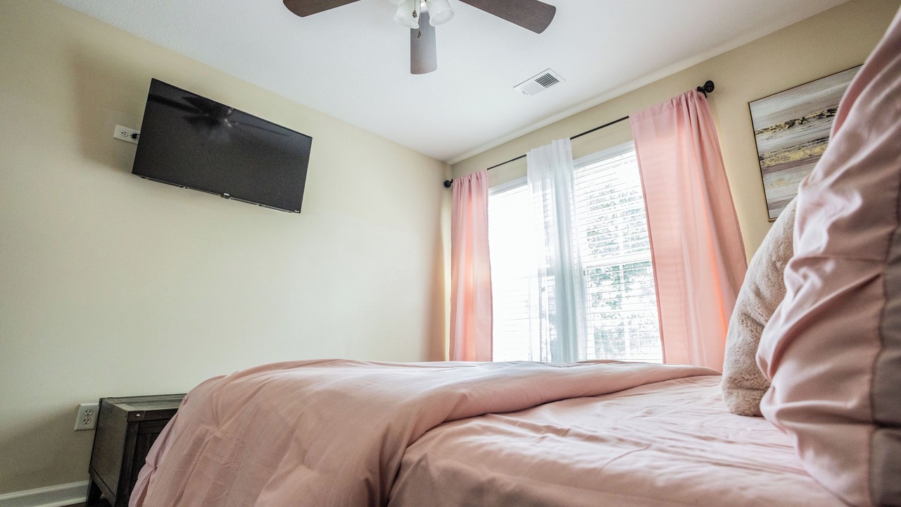 Photo of Bedroom in Lake Carolina