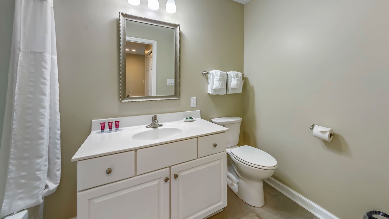Photo of Bathroom in Fairfield Harbour