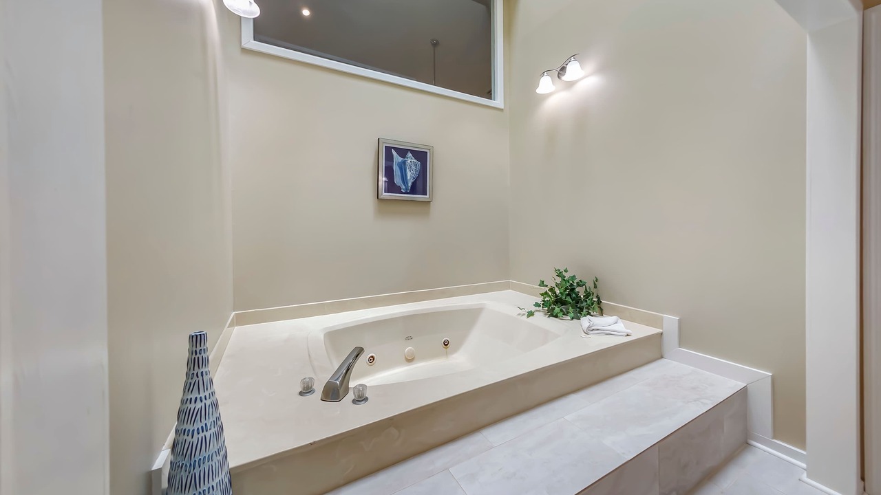 Photo of Bathroom in Fairfield Harbour