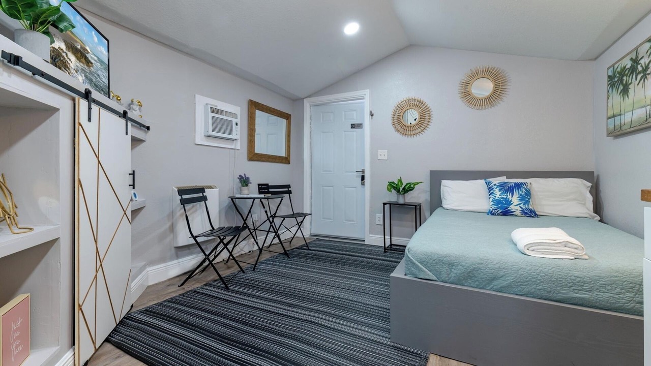 Photo of Bedroom in St. Petersburg - Clearwater