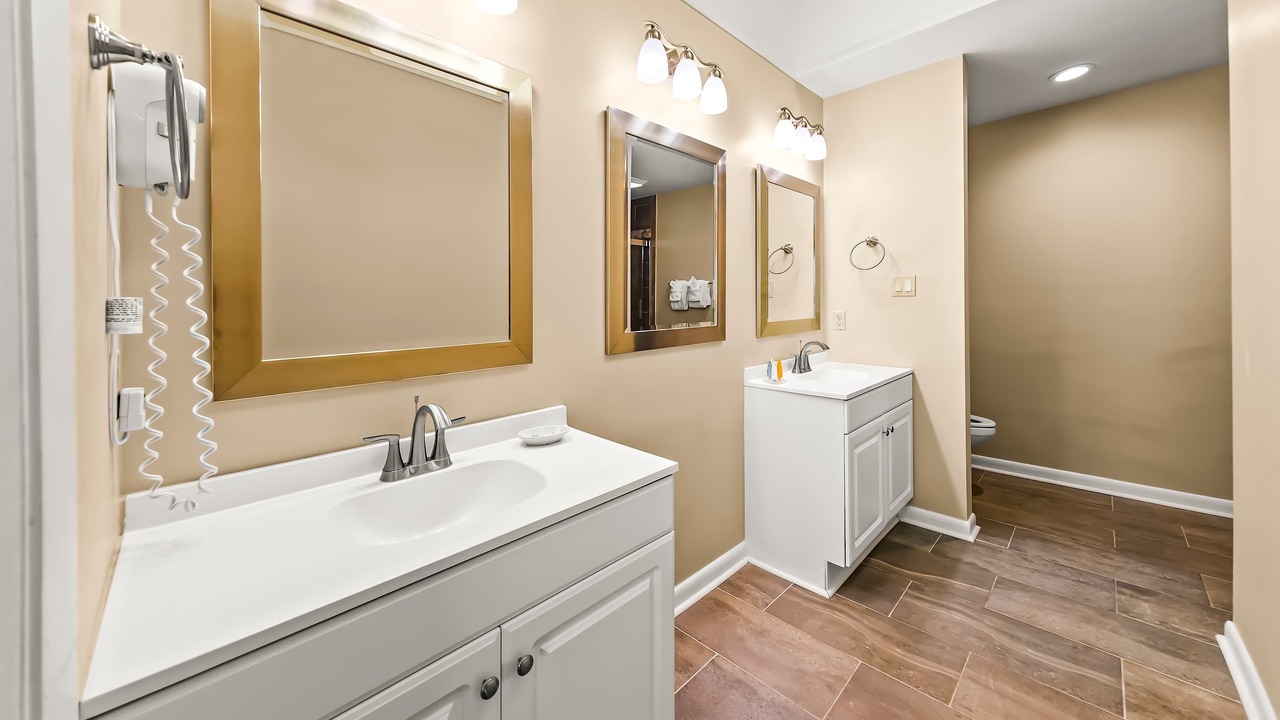 Photo of Bathroom in Fairfield Harbour