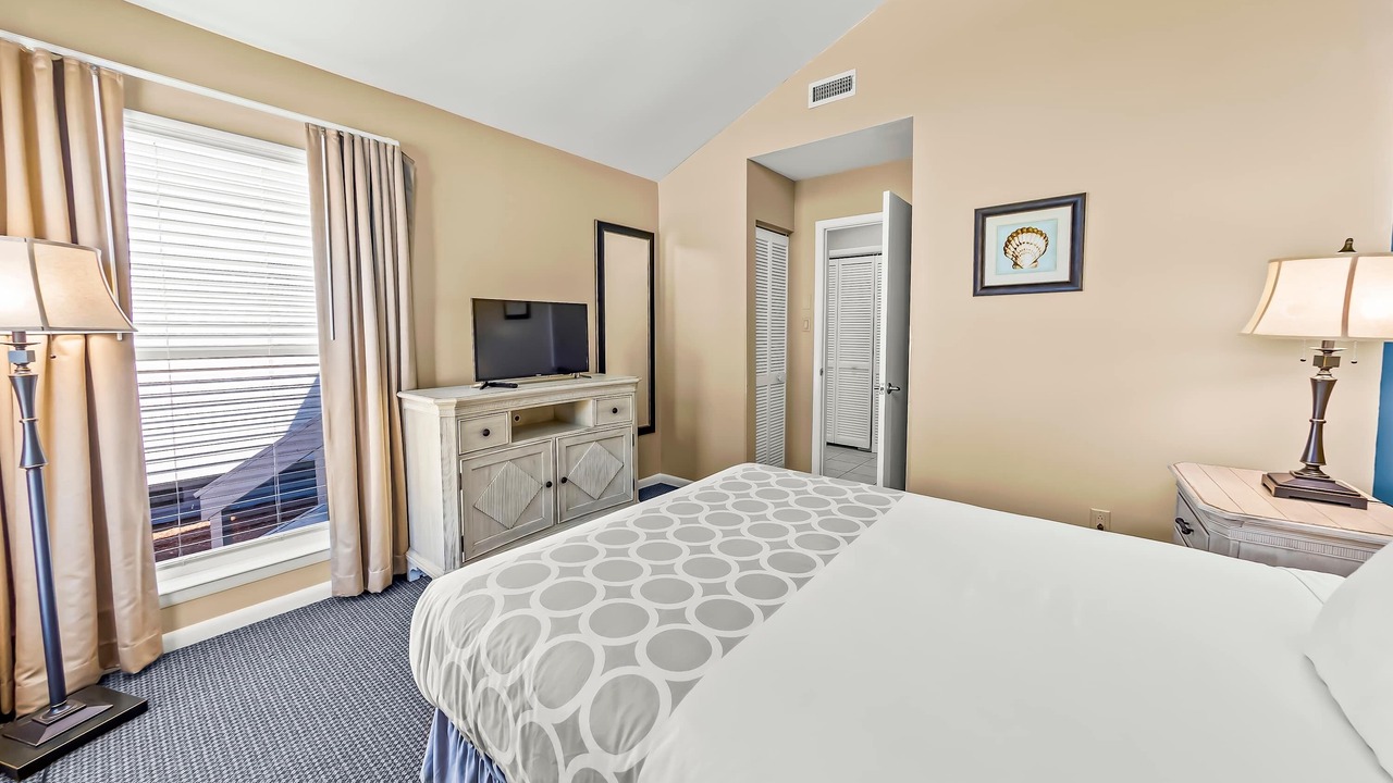 Photo of Bedroom in Fairfield Harbour