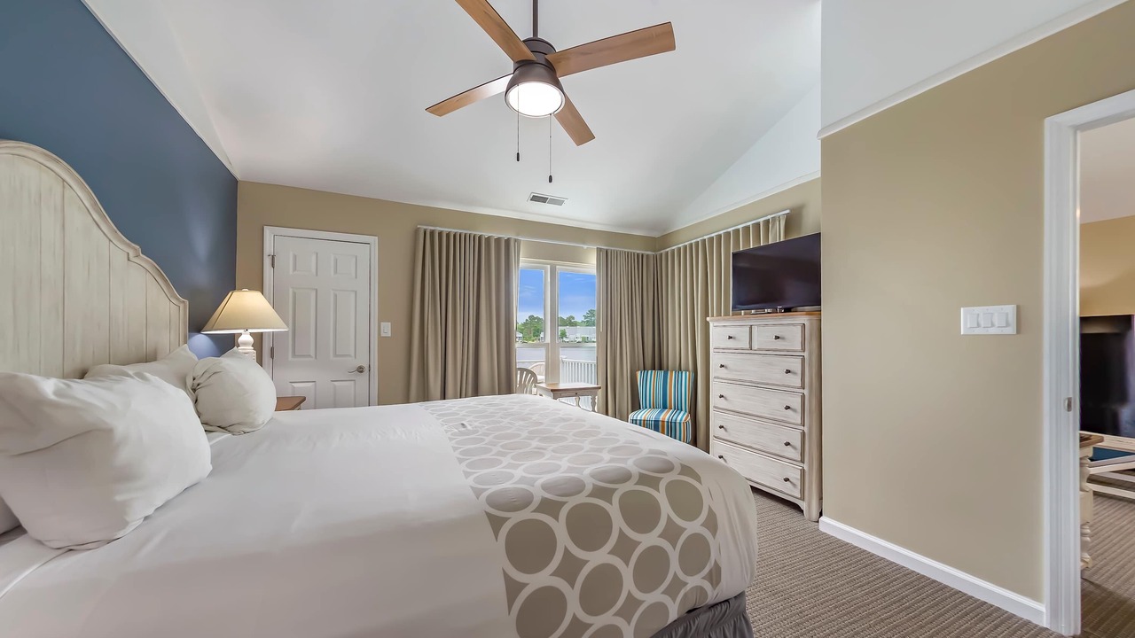 Photo of Bedroom in Fairfield Harbour