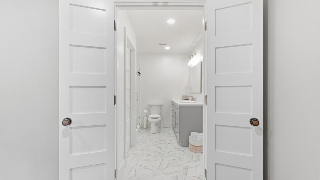 Photo of Bathroom in Eden