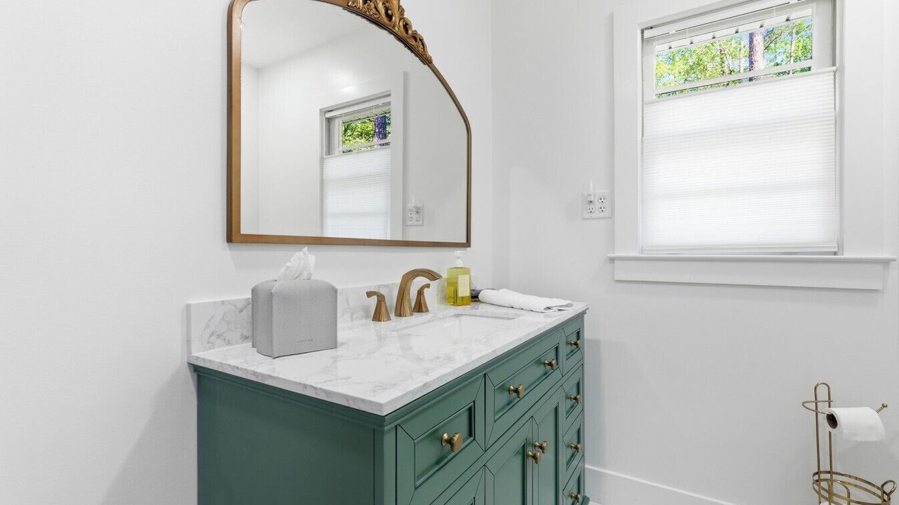 Photo of Bathroom in Eden