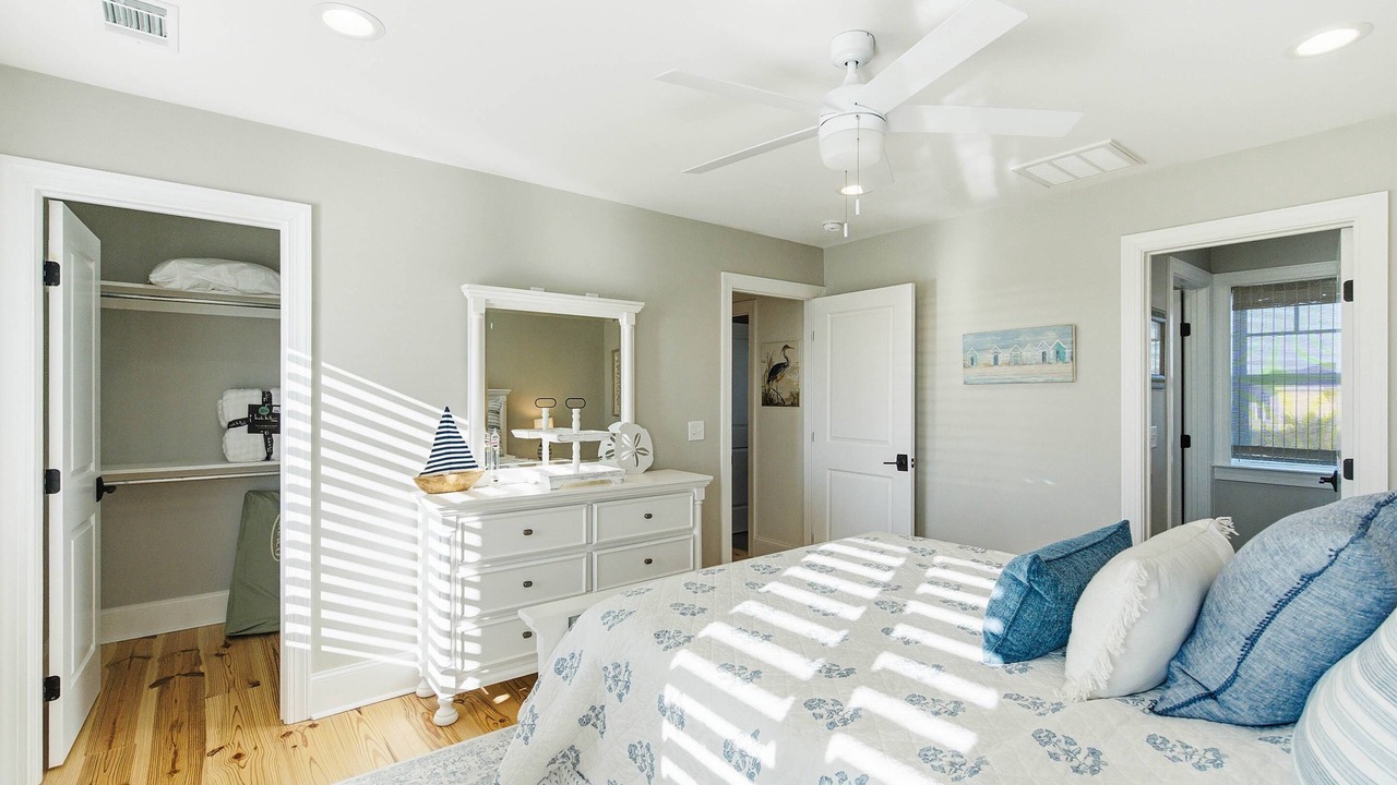 Photo of Bedroom in Beachwalk