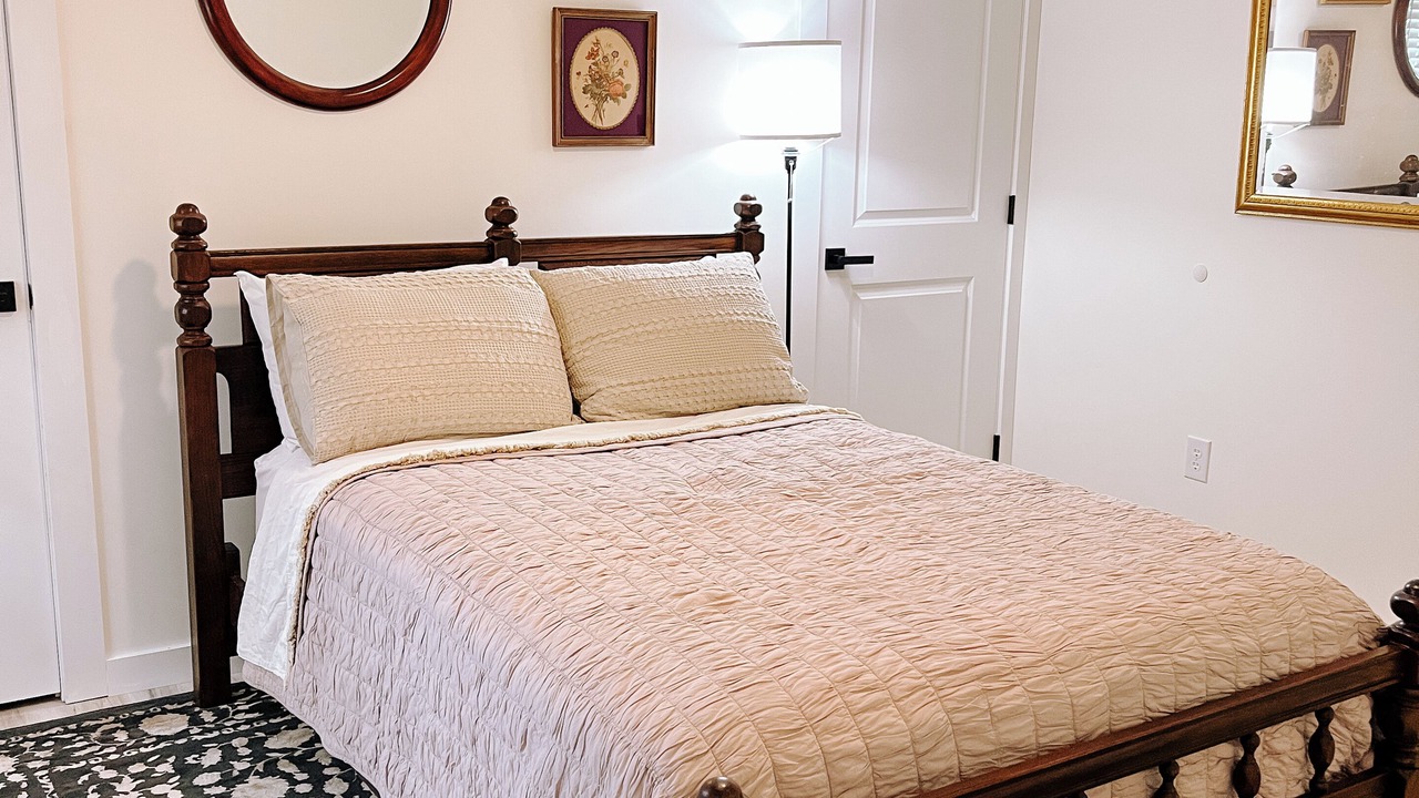 Photo of Bedroom in Madisonville