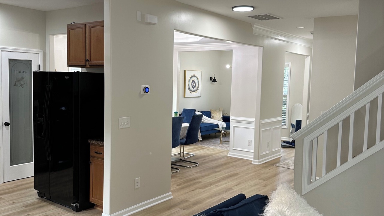 Photo of Livingroom in Southeast Raleigh