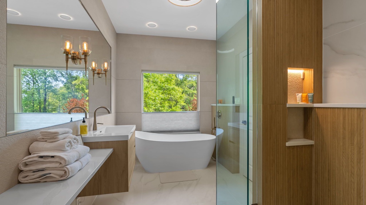 Photo of Bathroom in Inman