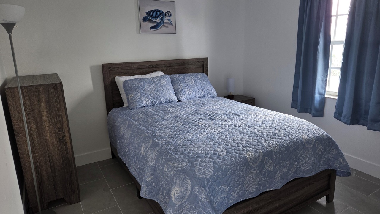 Photo of Bedroom in Melbourne Beach