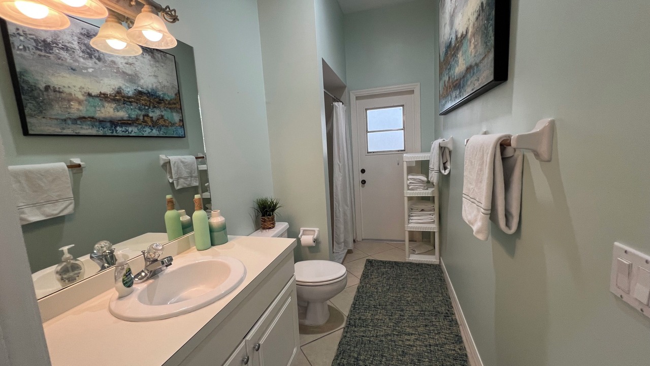 Photo of Bathroom in Lely Golf Estates