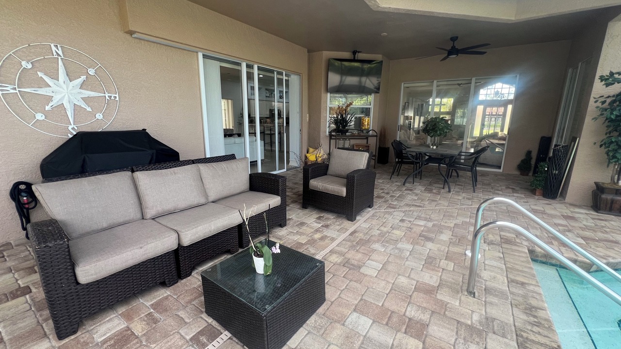 Photo of Patio Balcony in Lely Golf Estates