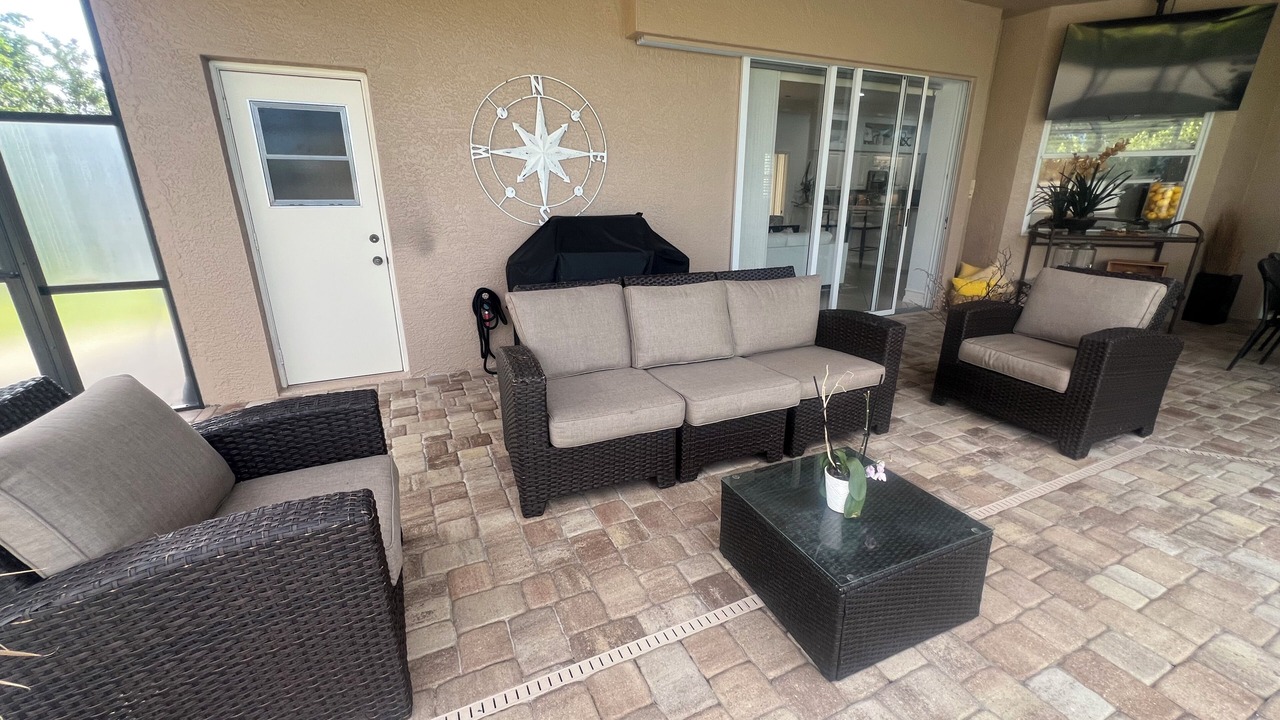 Photo of Patio Balcony in Lely Golf Estates