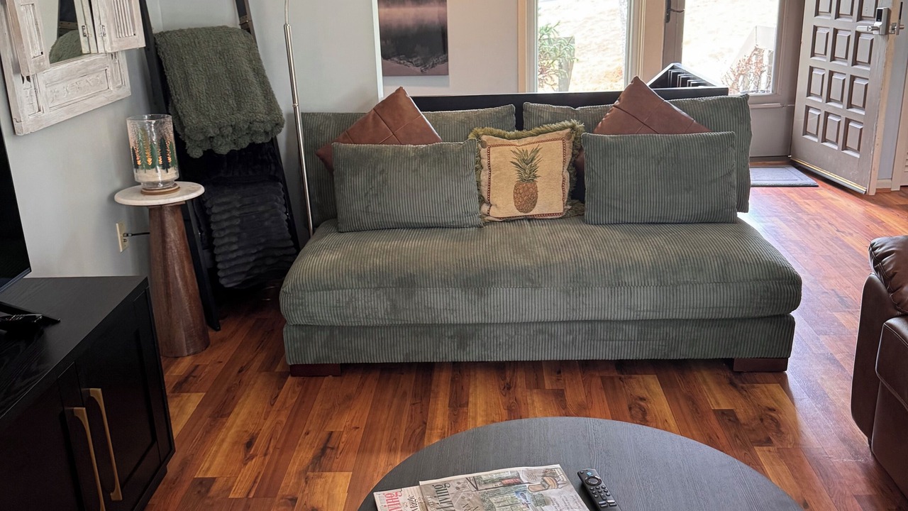 Photo of Livingroom in Sapphire