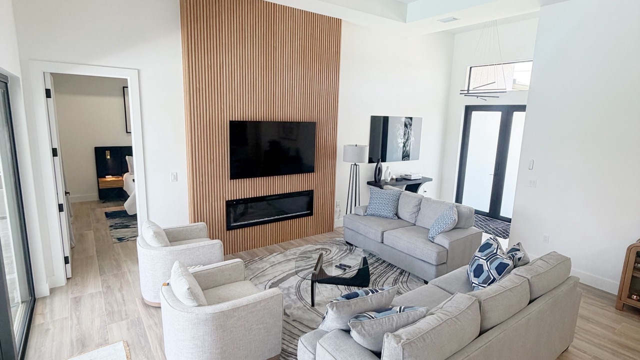 Photo of Livingroom in Trafalgar
